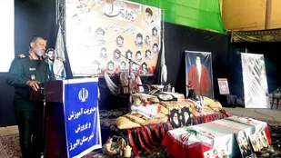 یادواره ۲ شهید فرهنگی و ۱۷ شهید دانش آموز شهرستان البرز برگزار شد