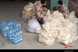 ارسال کمک&zwnj;های مردمی تویسرکان به مناطق سیل زده