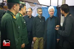 بازدید مسئول نمایندگی ولی فقیه در سپاه انصارالحسین(ع) و فرمانده سپاه ناحیه ملایر از موکب&zwnj;های اربعین حسینی