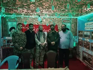 بازدید سردار مقواساز از غرفه پایگاه مقاومت بسیج المهدی پیشوا