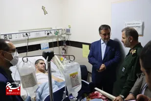 عیادت استاندار مازندران از بسیجی جانباز مدافع امنیت در ساری