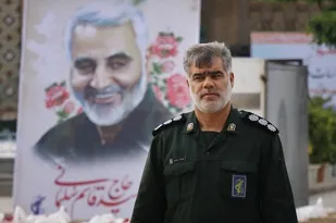 امروز کارخانه و خط تولید یکی از سنگرهای دفاع از کشور است