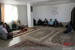 دیدار مسئول دفتر نمایندگی سپاه ناحیه شهرستان اشتهارد با خانواده شهدا و جانبازان