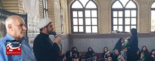 مراسم شیرخورگان حسینی با حضور کودکان شیر خوار