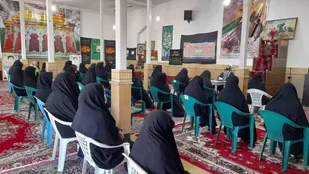 نشست سبک زندگی فاطمی توسط بسیجیان پایگاه نجمه روستای اسدآباد