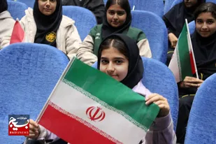 یادواره&zwnj;ی شهدا در مدرسه دخترانه سمپاد هشتگرد برگزار شد+تصاویر