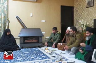 دیدار با خانواده شهدا گرامیداشت ایام الله دهه فجر در درگز+فیلم