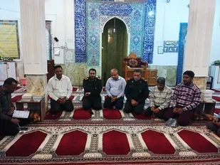 دیدار چهره به چهره فرمانده ناحیه مقاومت سپاه قشم با بسیجیان پایگاه های شهر قشم