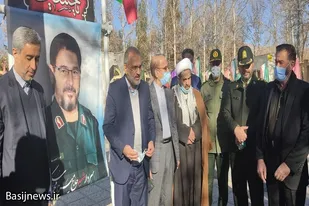 ادای احترام معاون پارلمانی رئیس جمهور به شهدای نهاوند