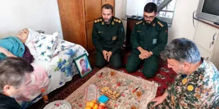 ایثار مادران و همسران شهدا باید سرلوحه راهمان باشد