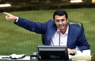 مردم در سرد و گرم روزگار انقلاب را همراهی کردند