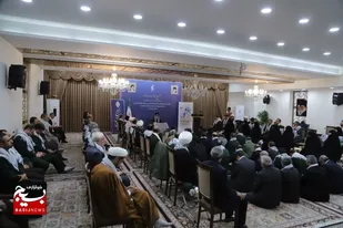 دیدار فرماندهان و مسئولان بسیج سپاه عاشورا با امام جمعه تبریز