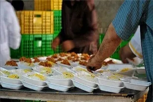توزیع بیش از ۱۵ هزار غذا در مهمانی غدیر خرم&zwnj;آباد