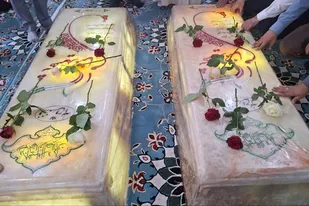 آغاز برنامه&zwnj;های هفته دفاع مقدس در کنگان با گل&zwnj;گذاری گلزار شهدای گمنام