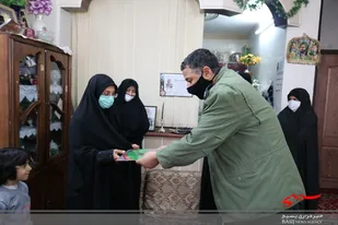 خدمت به خانواده شهدا،جانبازان و ایثارگران توفیق بزرگی است