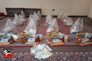 تهیه و اهدای &zwnj;لباس و بسته غذایی به نیازمندان به همت پایگاه&zwnj;های حوزه نرجس خاتون همدان