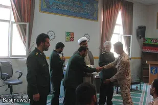 برگزاری جلسه اخوت و تجلیل از سربازان نمونه سپاه ناحیه همدان