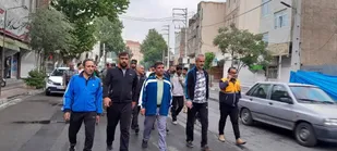برگزاری برنامه پیاده روی عمومی کارکنان دولت در پیشوا به مناسبت هفته سلامت