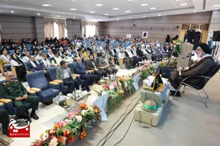 تجلیل از پیشکسوتان دفاع مقدس در چهارمحال و بختیاری+عکس