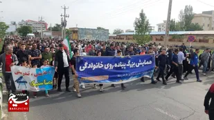 پیاده روی خانوادگی به مناسبت سالروز فتح خرمشهر در خوی برگزار شد