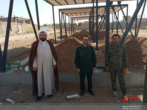 بازدید سرزده  نماینده مردم شریف ساوه و زرندیه از ساخت چهار واحد مسکونی توسط بسیج سازندگی ساوه