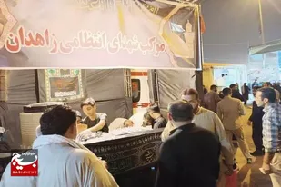 بازدید فرمانده انتظامی استان از نحوه خدمت رسانی به زوار  پاکستانی در زائر سرای امام رضا(ع)