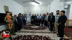 دیدار با خانواده پاسدار شهیدی که روز شهادتش روز تولدش بود