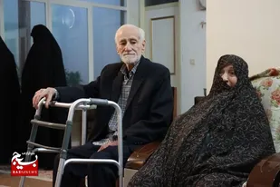 دیدار مسئولین سپاه انصارالحسین(ع) همدان با خانواده معظم شهیدان مرادی وحدت