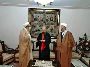 مسئول دفتر نمایندگی ولی فقیه در سپاه شهدای آذربایجان غربی با رهبران اقلیت&zwnj;های دینی در استان دیدار کرد