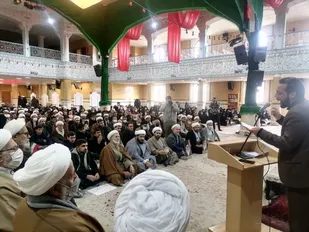 تجمع طلاب و روحانیون زنجان در محکومیت اقدام نشریه هتّاک فرانسوی