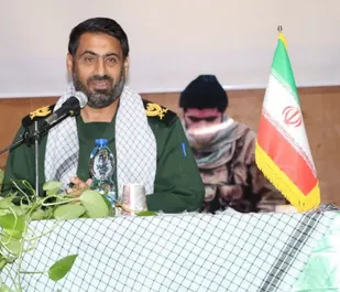 کارگران رزمندگان جبهه تولید و شهدا الگوی خدمت هستند
