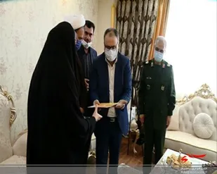 دیدار مسئولین استانی با خانواده بسیجی شهید سلیم قنبری