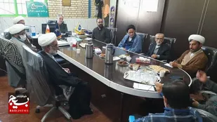 نشست مسئول طرح صالحین سپاه دلوار با ائمه جماعات