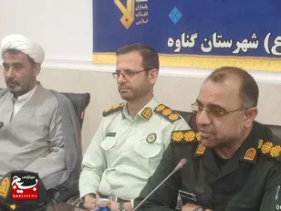 دیدار صمیمی مجموعه نیروی انتظامی گناوه با فرمانده سپاه شهرستان با تأکید بر اتحاد و هم‌افزایی دو نهاد
