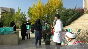 تجليل فرمانده تيپ 12 قائم آل محمد (عج) از پرستاران بيمارستان کوثر