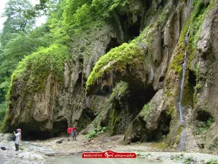 آبشار قطره باران؛ جاذبه&zwnj;ای طبیعی در روستای کوریان