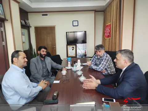 معاون بین الملل وزیر ورزش و با حسن پور دیدار و گفتگو کرد