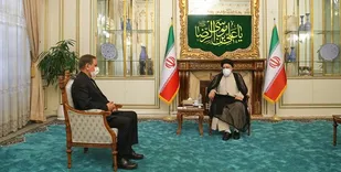 جهانگیری با آیت&zwnj;&lrm;الله رئیسی دیدار کرد