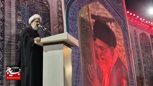امروز، میلیون&zwnj;ها نفر گرد شمع وجود پیکر مطهر امام شهید جمع شدند