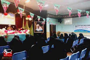 برگزاری جشن انقلاب در مدرسه علمیه صدیقه کبری (س) بهار
