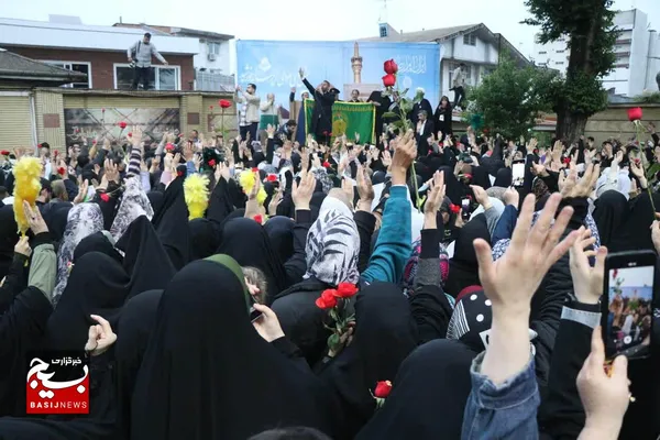 کاروان زیر سایه خورشید