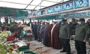 آیین میهمانی لاله&zwnj;ها در گلزار&zwnj;های شهدای قم