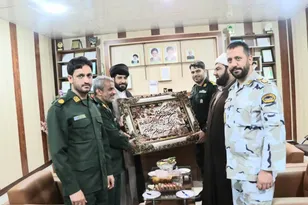 دیدار فرمانده سپاه میناب و مسئول دفتر نمایندگی ولی‌فقیه با فرماندهی انتظامی شهرستان به مناسبت هفته نیروی انتظامی