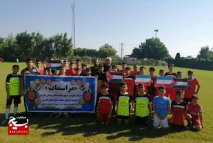 اعلام همبستگی تیم فوتبال مسجد جامع کوی سلمان فارسی با شهدای غزه