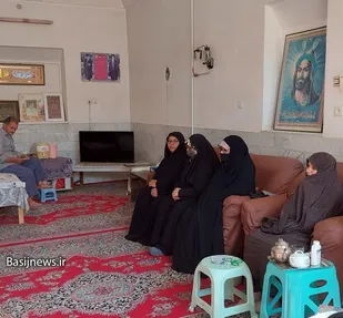 دیدار با خانواده شهید فیاضی توسط بسیجیان پایگاه ربیع بفروییه میبد