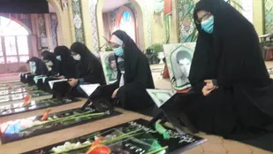گل&zwnj;باران مزار شهدا توسط دانش آموزان بسیجی گرمسار+تصویر