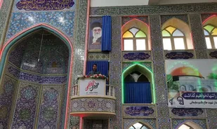 قرائت بیانیه&zwnj;ی شورای تبیین مواضع بسیج دانشجویی استان کرمان در نماز جمعه کرمان