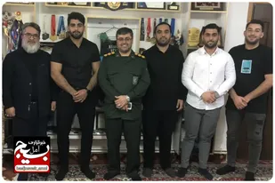 دیدار فرمانده سپاه آمل با قهرمان مسابقات کشتی فرنگی جهان