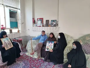 دیدار با خانواده شهدا توسط خواهران بسیجی ناحیه روح الله