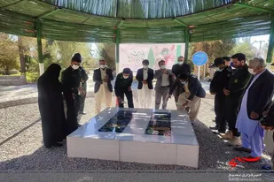 غبار روبی وعطر افشانی مزار شهداء گمنام شهر نوک آباد شهرستان تفتان